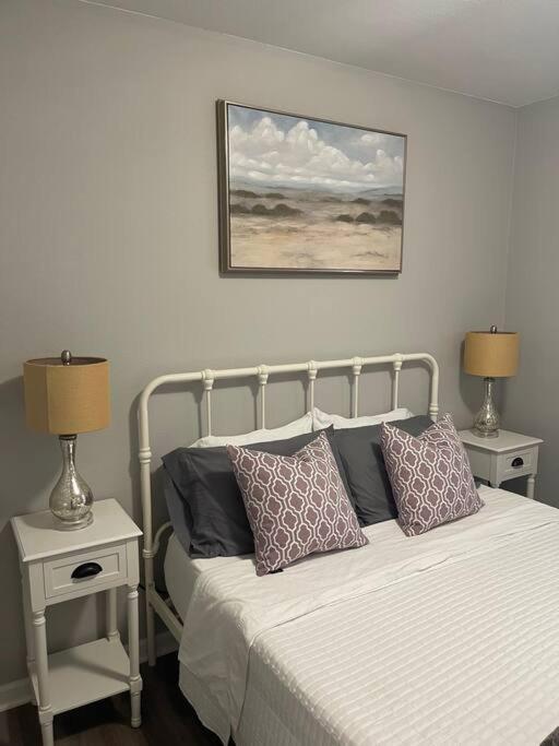 The Bernice - 2 Bedroom Apt In Quilt Town, Usa Hamilton Zewnętrze zdjęcie